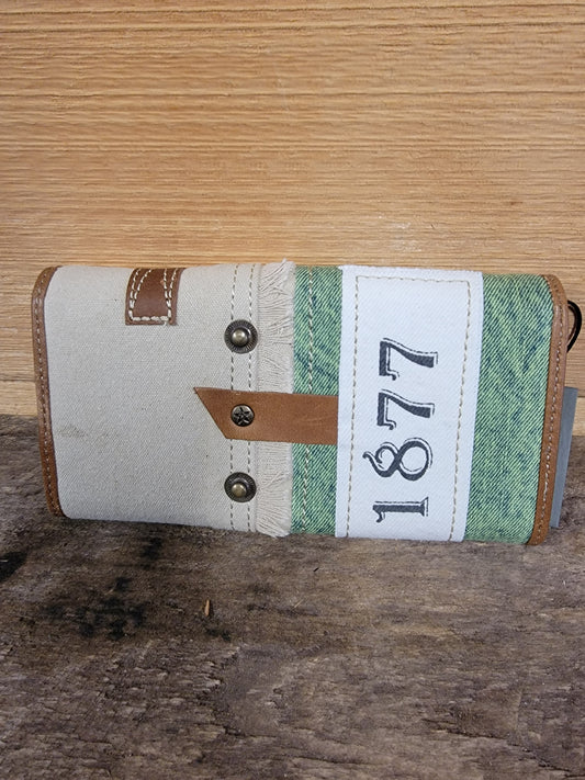 Pueblo Wallet